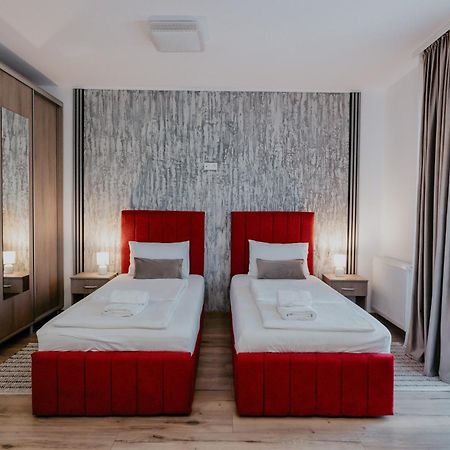Aparthotel Plevnei1 クルージュ＝ナポカ エクステリア 写真